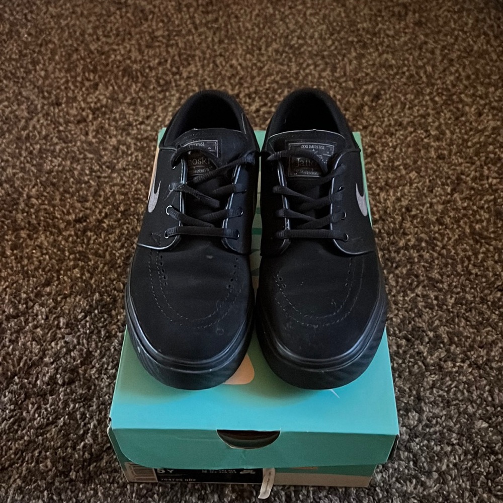 Stefan Janoski NB